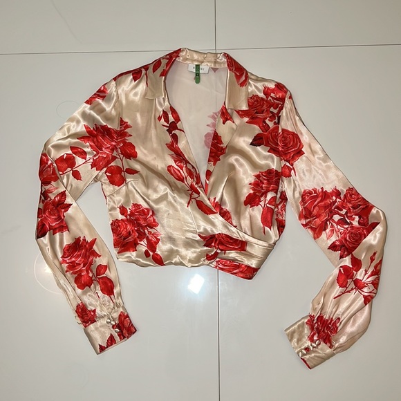 Meshki Rose Print Satin Wrap Top Size Small - Picture 6 of 10